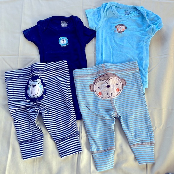 Gerber Monkey/Lion Newborn Set - Picture 1 of 3